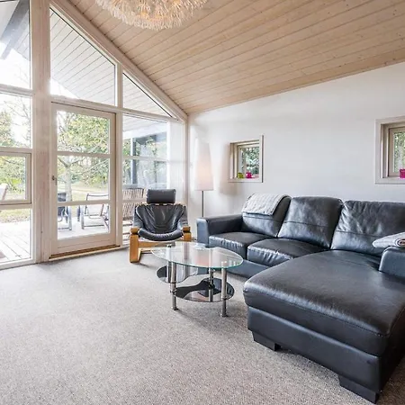 6 Person In * Nørre Nebel